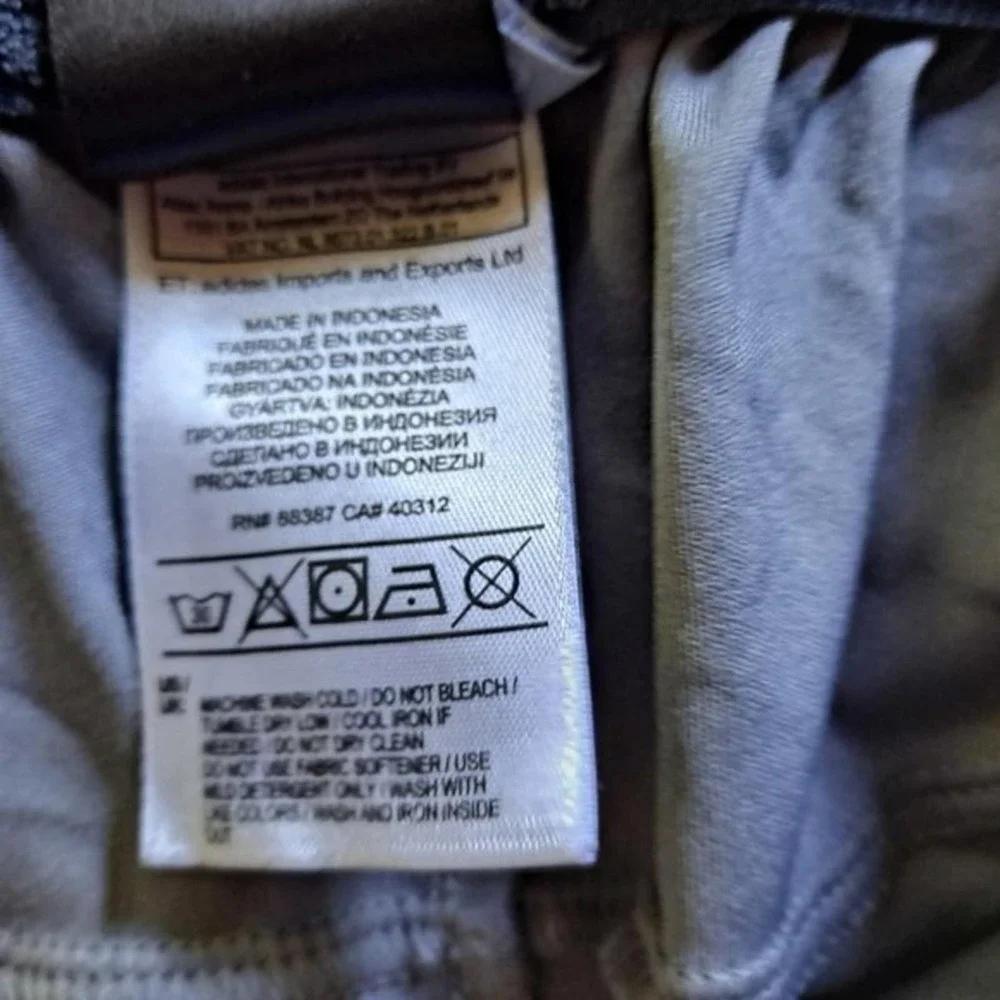 Adidas‎ Gray Shorts Size Large